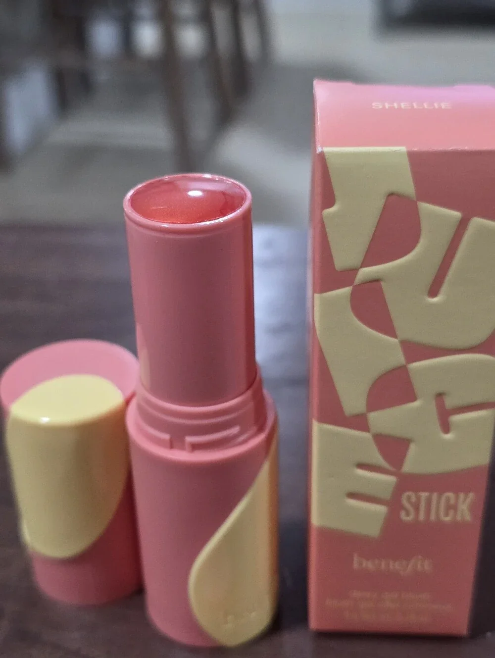 Benefit Juice Stick Dewy Gel Blush Shellie (Warm seashell-pink) Pls See Pics